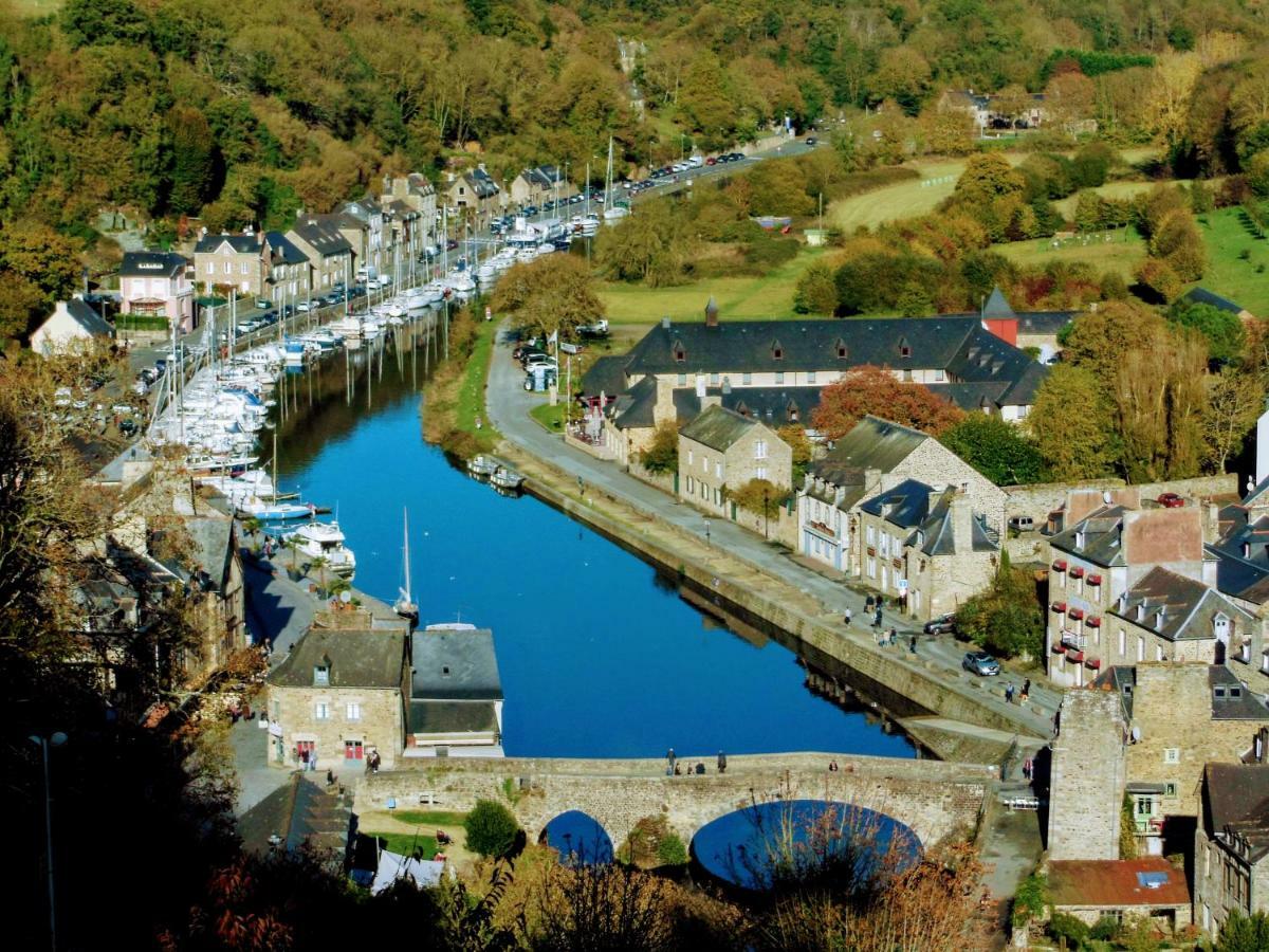 Gate House Lodge Dinan Exterior foto